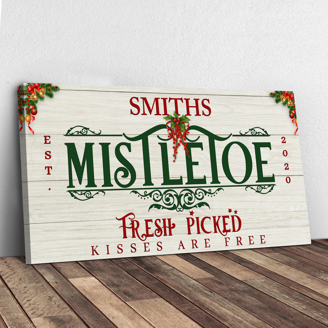 Mistletoe Christmas Sign-2